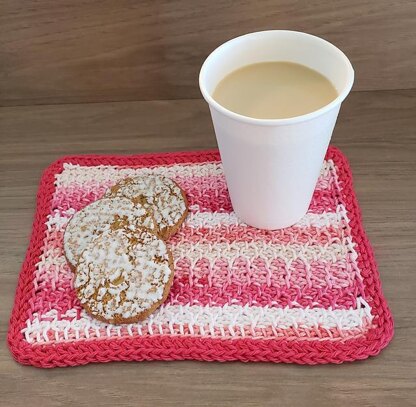 Sweet Honeycomb Mug Rug