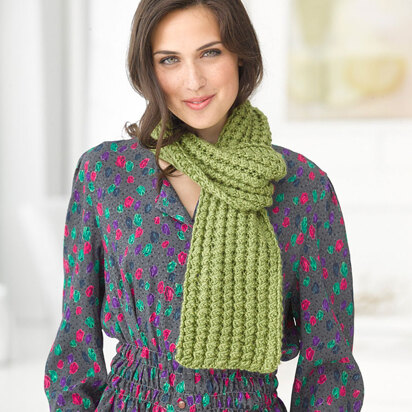 Warm Thoughts Scarf in Lion Brand Heartland - L30099