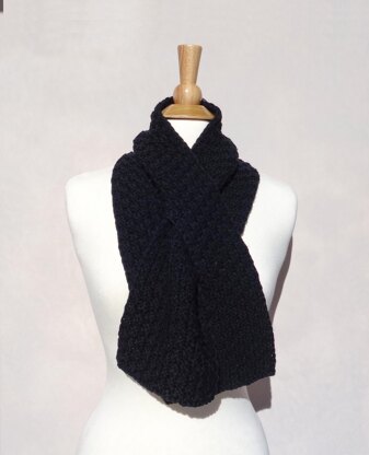 Chunky Keyhole Scarf