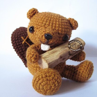 Amigurumi Mabelle the Beaver