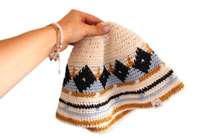 Hat bucket summer tapestry crochet