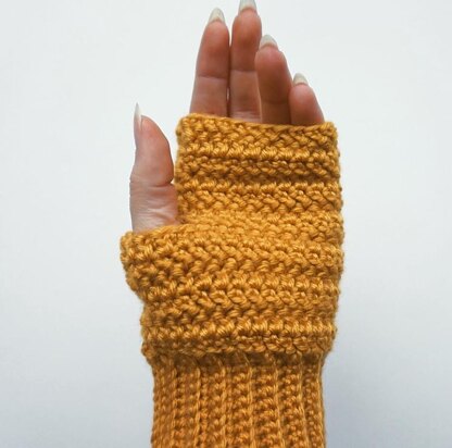 Honeysuckle Herringbone Mittens