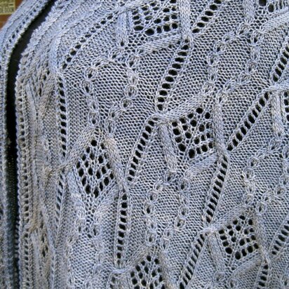 Mito Cable Lace Shawl