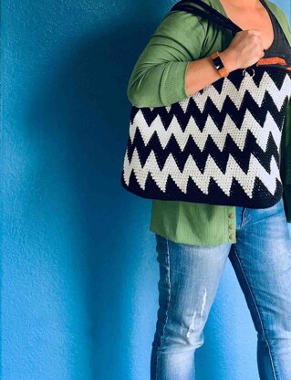 Zigzag Crochet Tote Bag