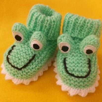 Frog Baby Booties - Newborn to 6-9 Months