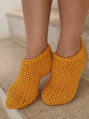 S6 Crochet Pattern, Slippers, House Slippers, Home Slippers, House Shoes, Home Shoes, Indoor Slippers, Cozy Slippers, Adult and Kids Slippers.