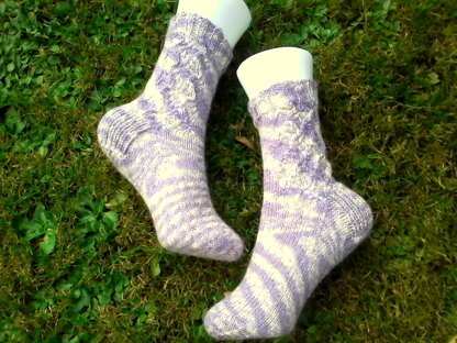 Squids Swirls 4 Ply Socks Knitting Pattern