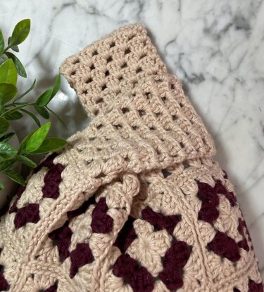 Granny Square Knot Bag