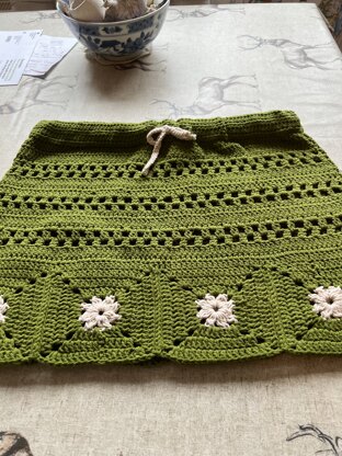 FLOWER POWER CROCHET SKIRT