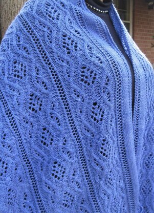 Trim Cable Lace Shawl
