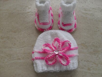 Easy Baby Beanie and Booties