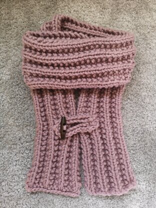 Toggle scarf