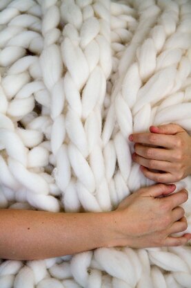 Knitting with your online arms