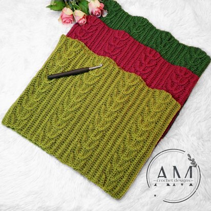 CACTUS knit-look cowl