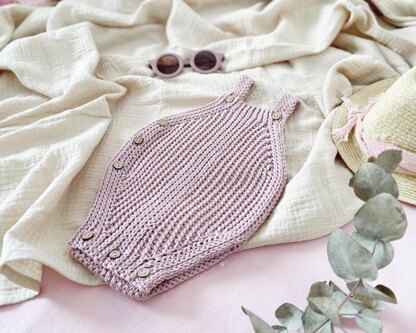 Newborn - SNAPPY Crochet Romper