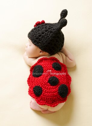 Newborn Ladybug Hat and Bottom Cover