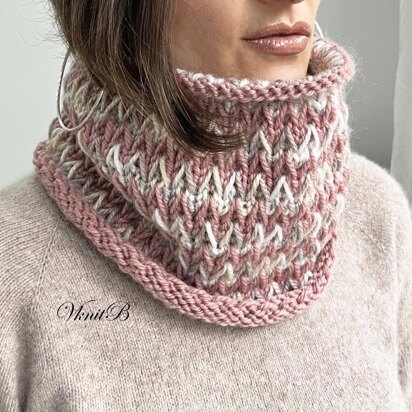 Zig-Zag Cowl