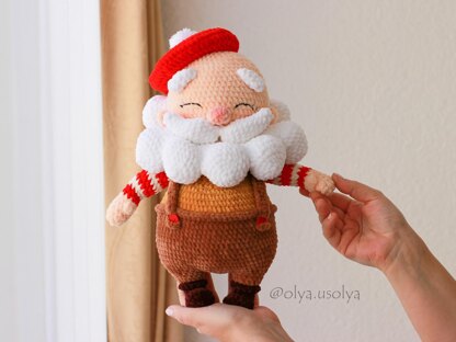 Santa Clause (Le Pere Noel) crochet pattern for chunky yarn