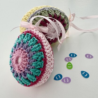 Daisy Crochet Egg