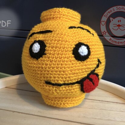 Smile block stone amigurumi