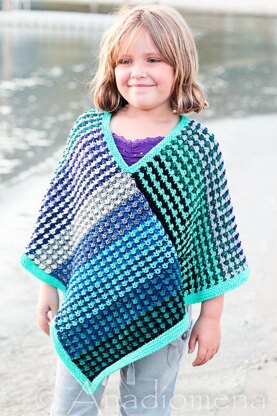 Ice Queen Poncho Knitting pattern by Elena Nodel | LoveCrafts