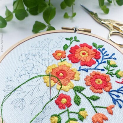 Tamar Colorful Flowers Printed Embroidery Kit - 4in