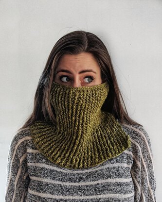 Puzzlewood Cowl