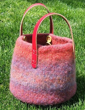 Felted Knitting Bowl on the Go!