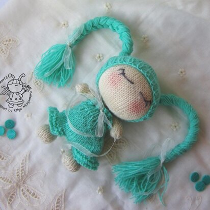 Pebble doll for sleep girl.