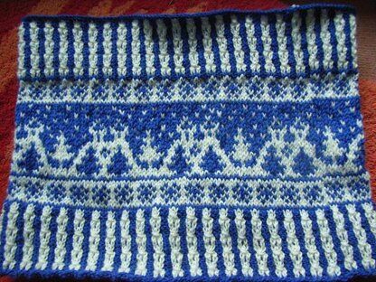 Snow landscape cowl