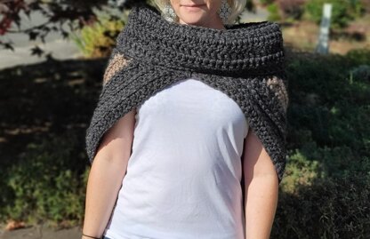 Highlander Striped Cowl