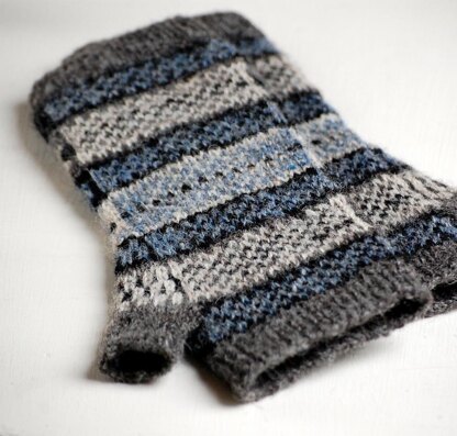 X & O Mitts