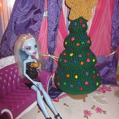 A Doll's Christmas Tree