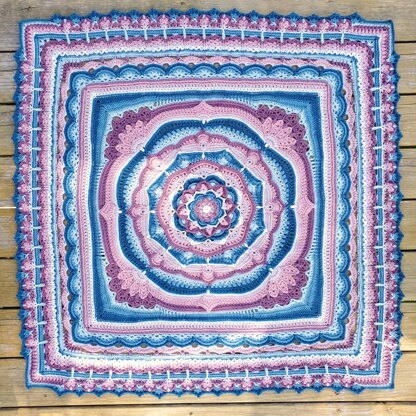 Maxine Afghan