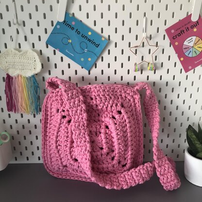 Stylish Crochet T-Shirt Yarn Bag