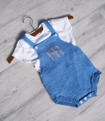 Baby Bib Shorts with Hi slogan, 0-2 yrs