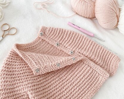 Size 3-6 months -CUDDLES Crochet Baby Sweater