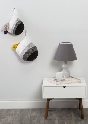 Mod & Minimal Hanging Baskets Set in Premier Yarns Everyday Bulky - Downloadable PDF
