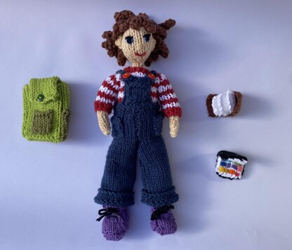 Mini knitted doll with accessories