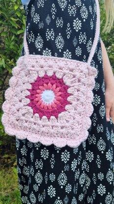 Sunburst Granny square bag