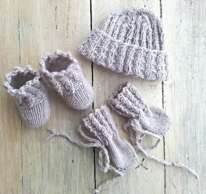 Tiny Baby Set