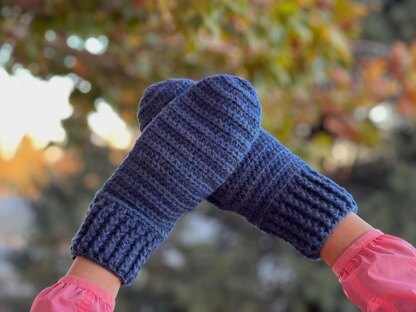 Anna Adult Mittens