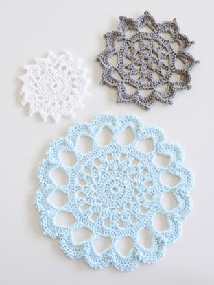 Aunt Aggie's Trivets in Blue Sky Fibers Skinny Cotton