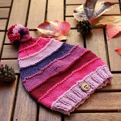 Pointy Pompom Hat - knitting pattern