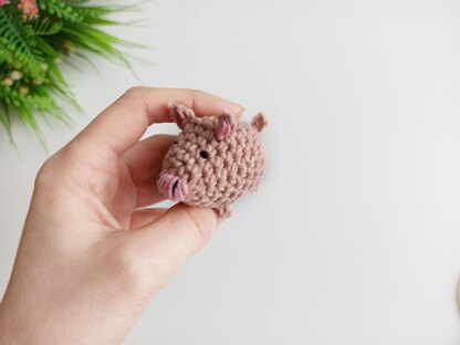 Tiny pig crochet pattern