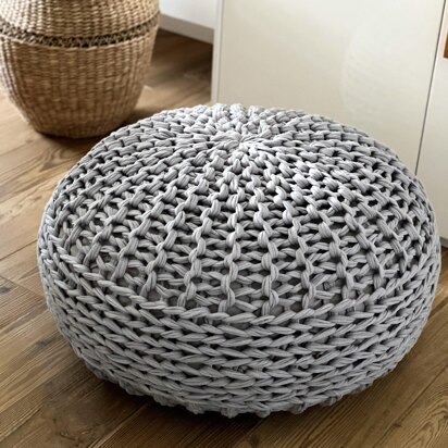 Super Chunky Grey T-Shirt Yarn Pouf