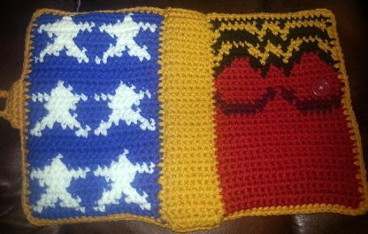 Bound Book Style 7" Tablet Cover - Wonder Woman Inspired