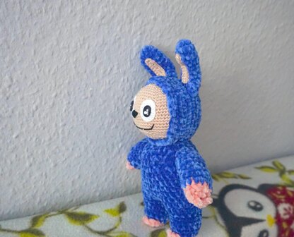 Crochet Pattern for the Smiling Bunny!