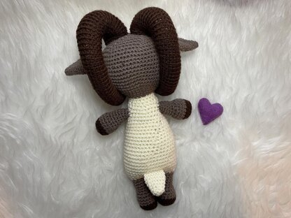 Zodiac Aries amigurumi