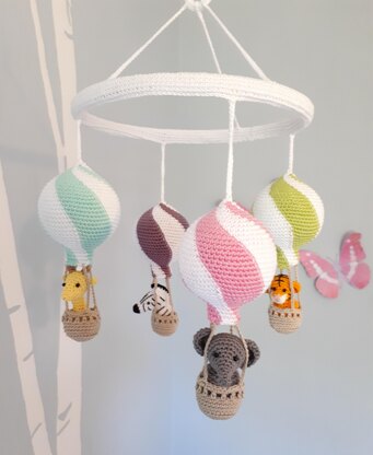 Hot air balloon baby mobile